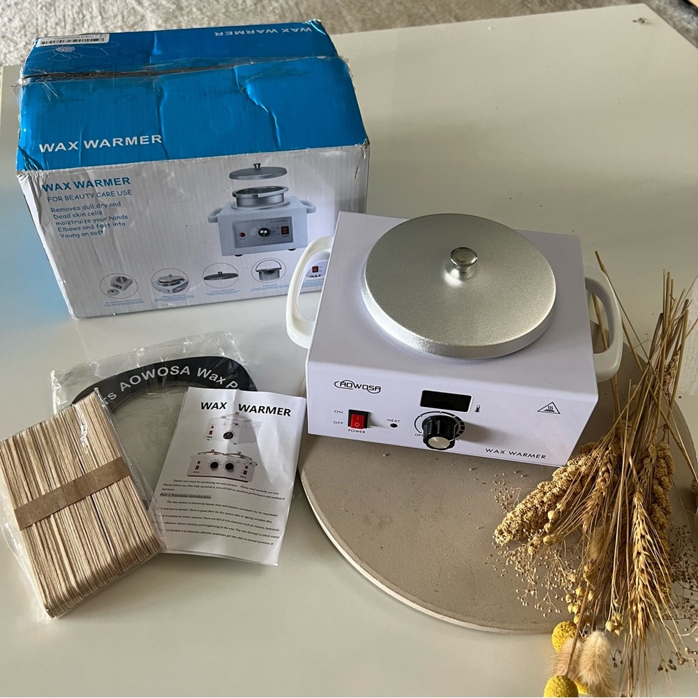 AWOWOSA Wax Warmer New in box